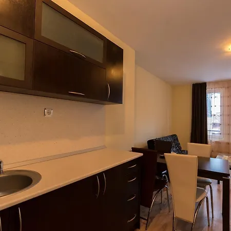 Aparthotel Polaris *