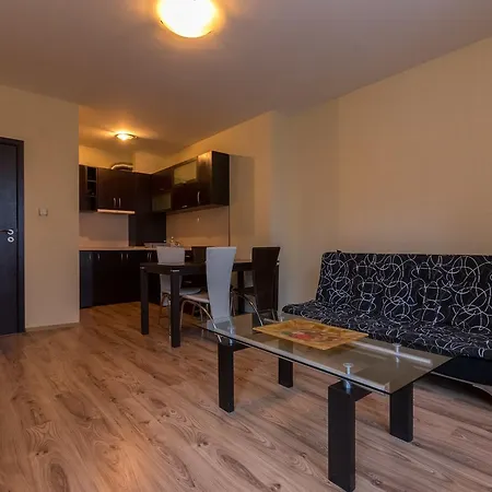Aparthotel Polaris *
