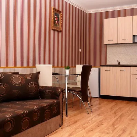 Aparthotel Polaris *