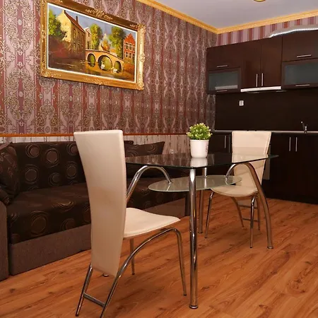 Aparthotel Polaris *